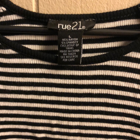 Striped tee - Picture 2 of 2